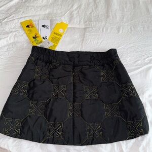 Toddler girl off white skirt size 4